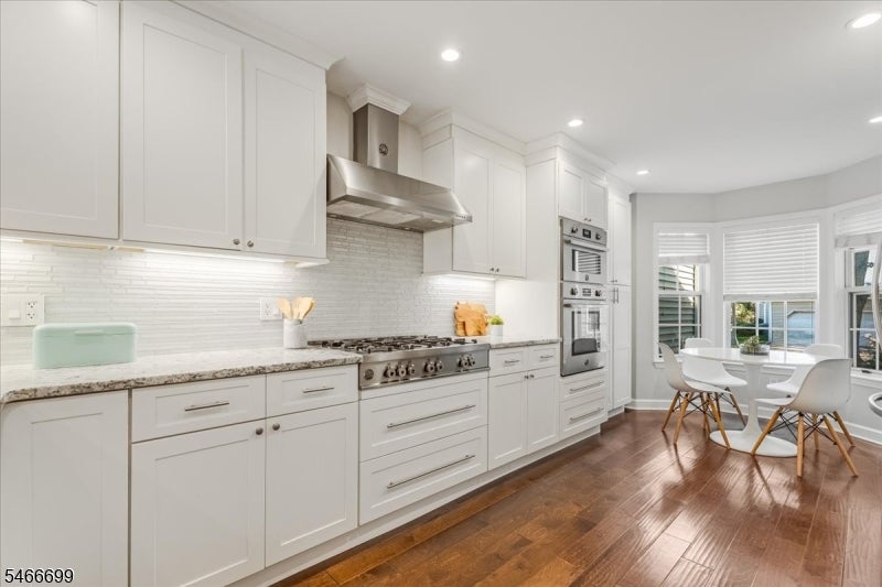 110 Coccio Dr
