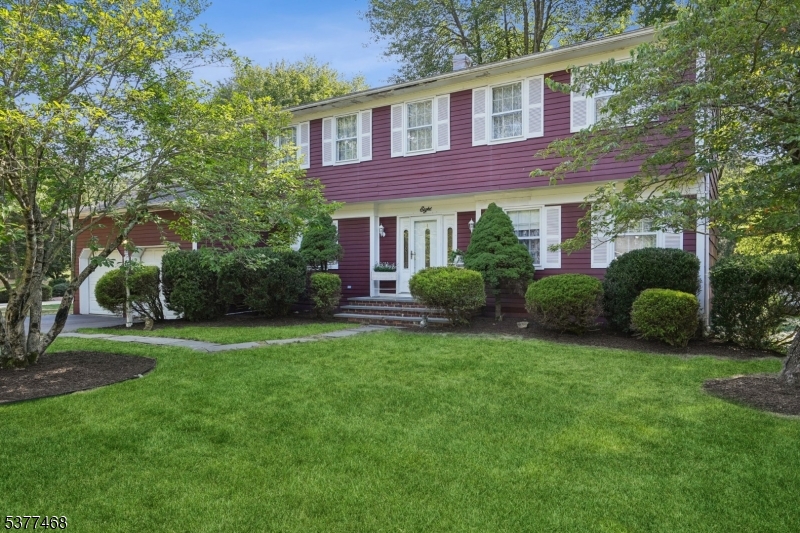 8 Tracy Ct