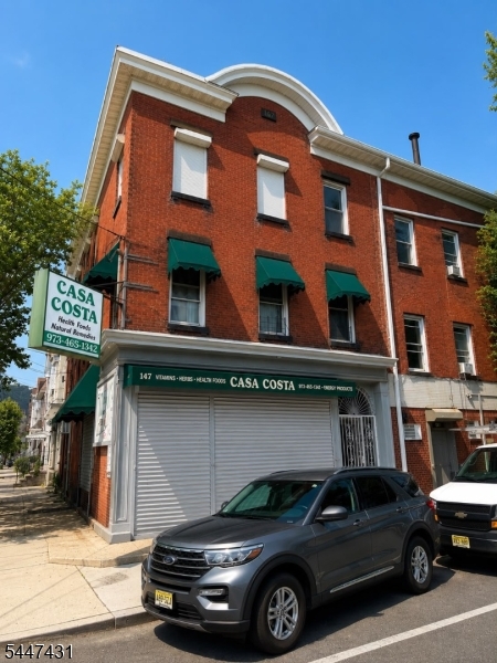 145 Elm St