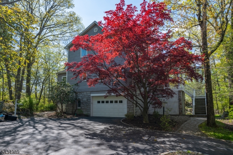 43 Brush Hill Rd