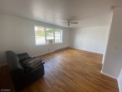 Photo of 118 Main St #1, Butler, NJ 07405 (MLS # 3994767)