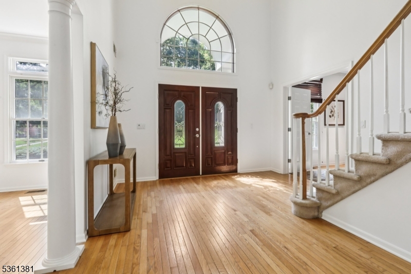 25 Castle Ct
