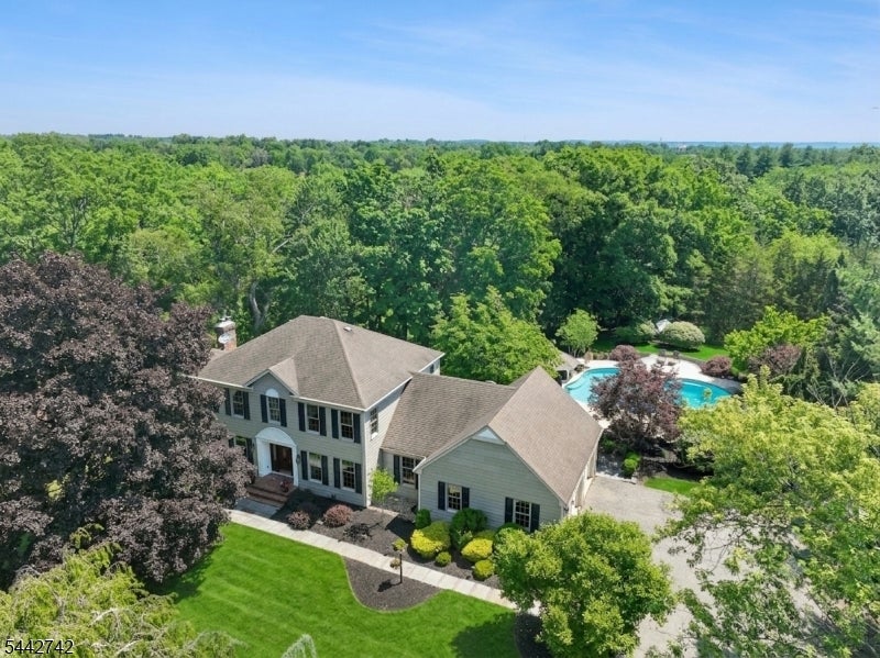 14 Menlo Dr