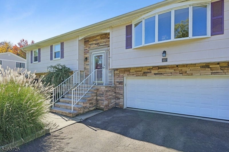 107 Beverly Rd