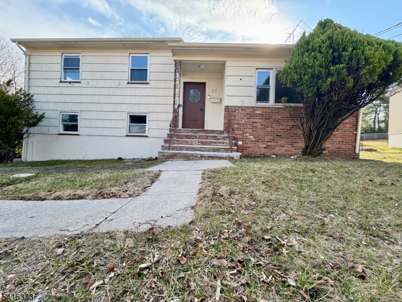 27 Old Short Hills Rd