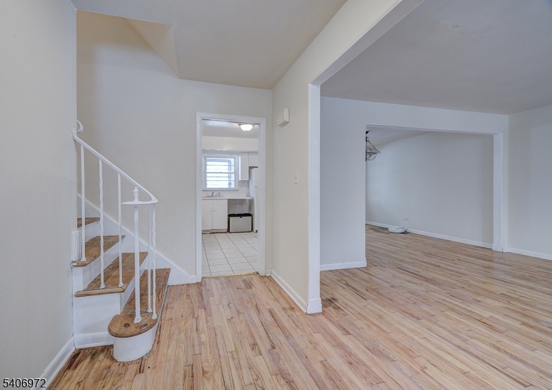 27 Old Short Hills Rd