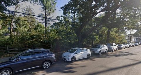 1637 S 2Nd St Plainfield City NJ 07063