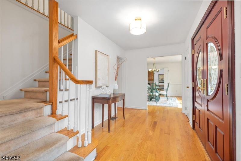 20 Gregory Ln