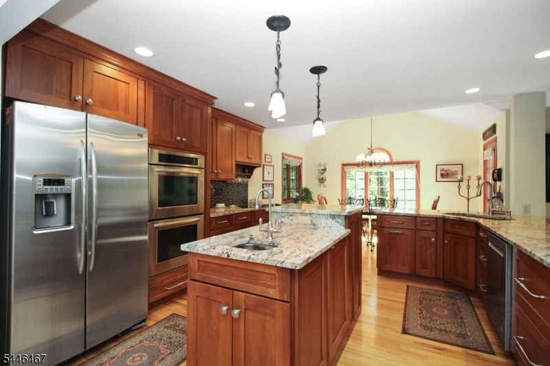 7 Janice Dr