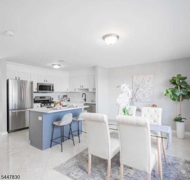 7401 Dane Ct Left