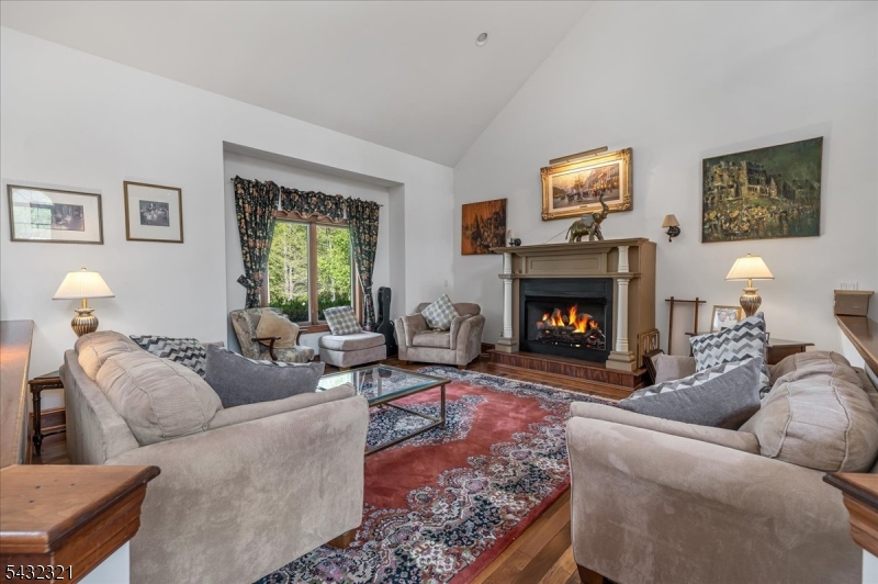 65 Gunn Rd