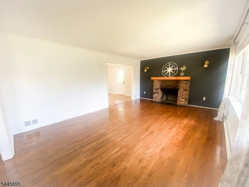 608 E Hendricks Blvd