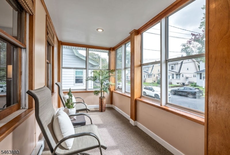 60 Mohr Ave