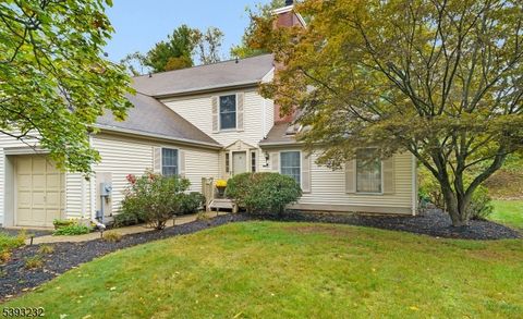 Photo of 88 Commonwealth Dr, Bernards, NJ 07920 (MLS # 3994220)