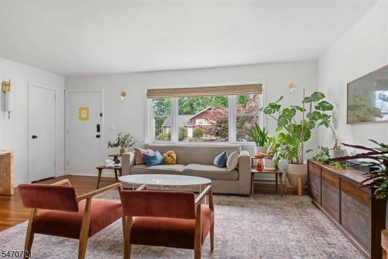 430 W 6Th Ave