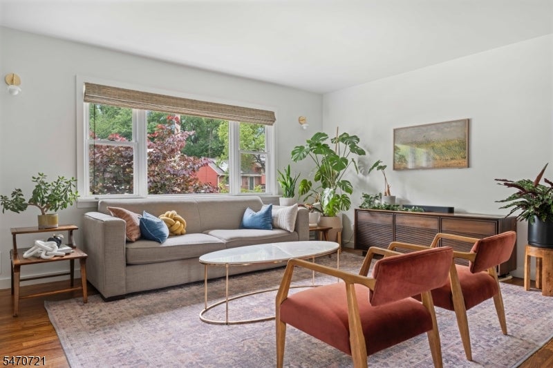 430 W 6Th Ave