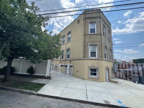 Photo of 233 Malvern St, Newark, NJ 07105 (MLS # 3994298)