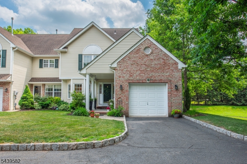 31 Cooper Ln