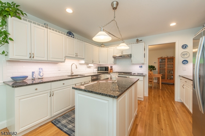 31 Cooper Ln