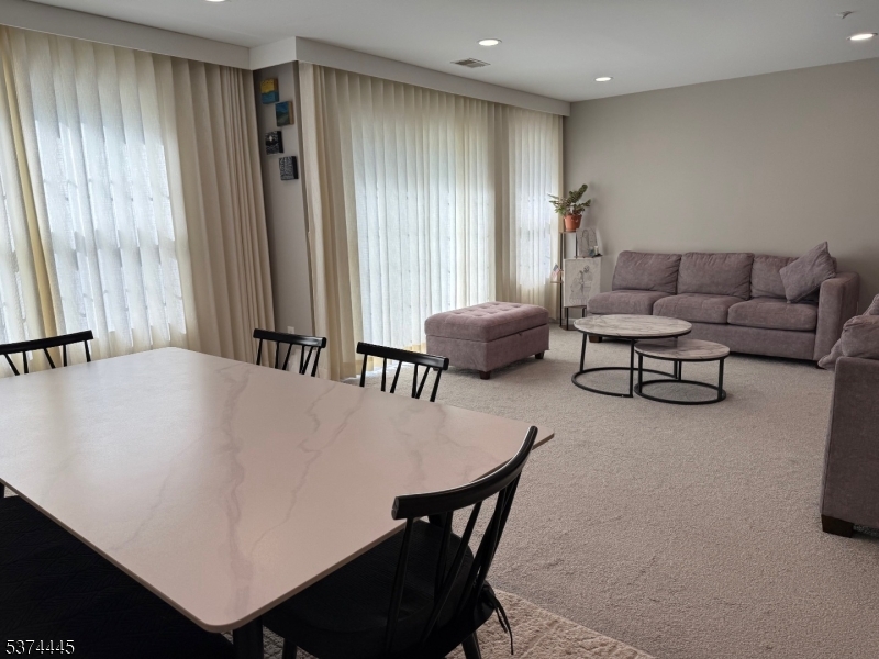 3607 Scenic Ct
