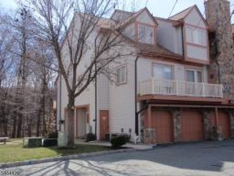 Photo for 161 Woods Edge Dr 161