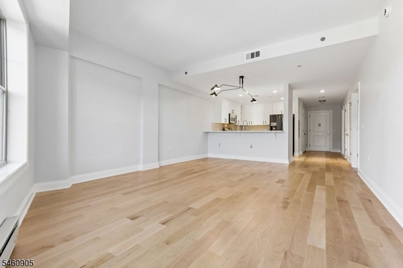48 S Park St 517