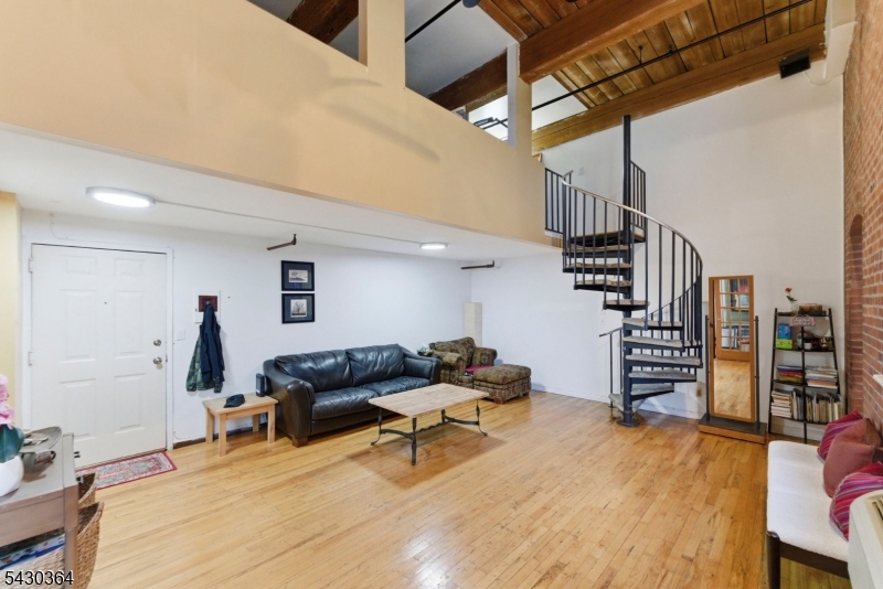 366-382 Trenton Ave 2F