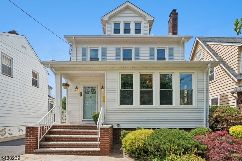 98 Midland Blvd