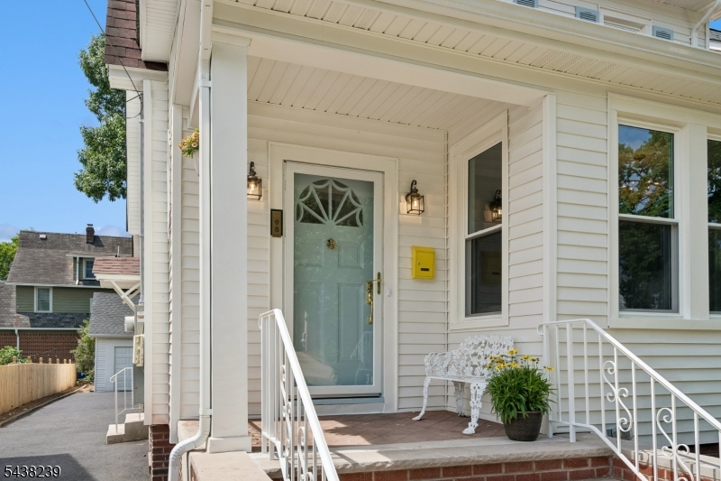 98 Midland Blvd