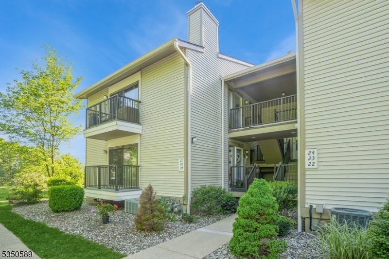 24 Sam Bonnell Dr