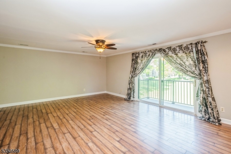 24 Sam Bonnell Dr