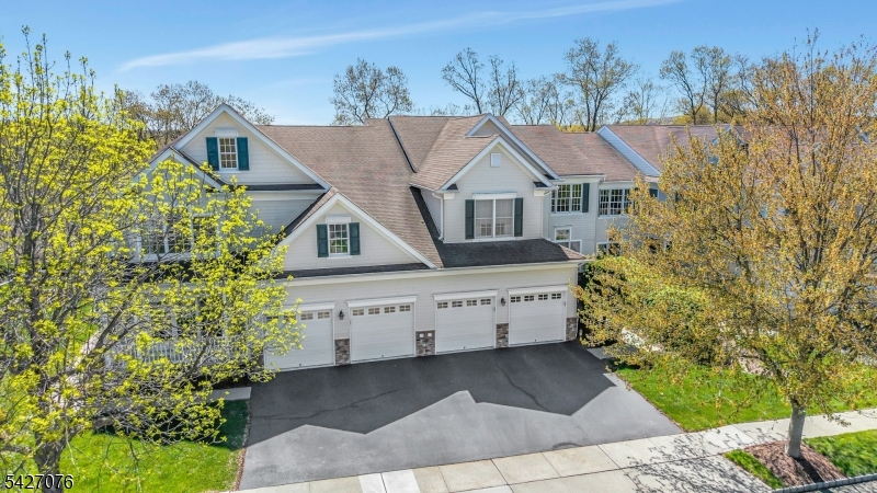 18 Mackenzie Ln