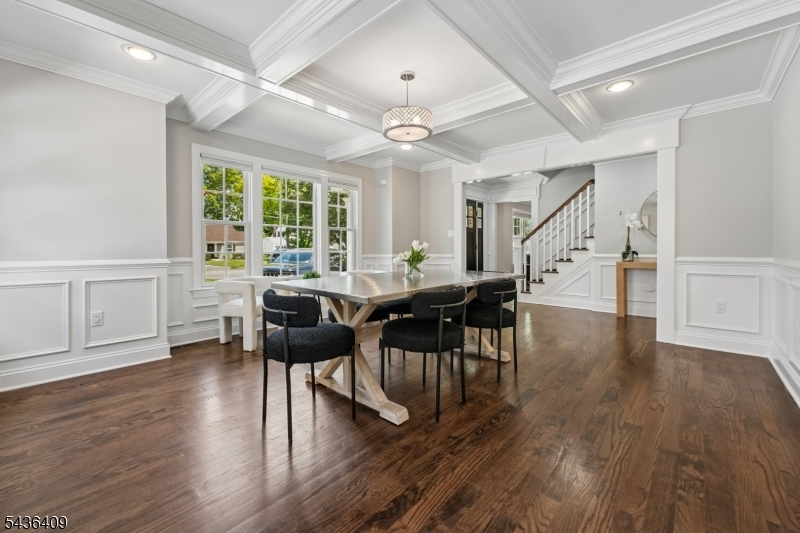 12 Monmouth Ct