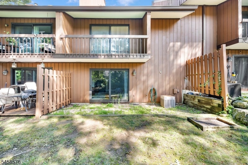 1173 Treetops