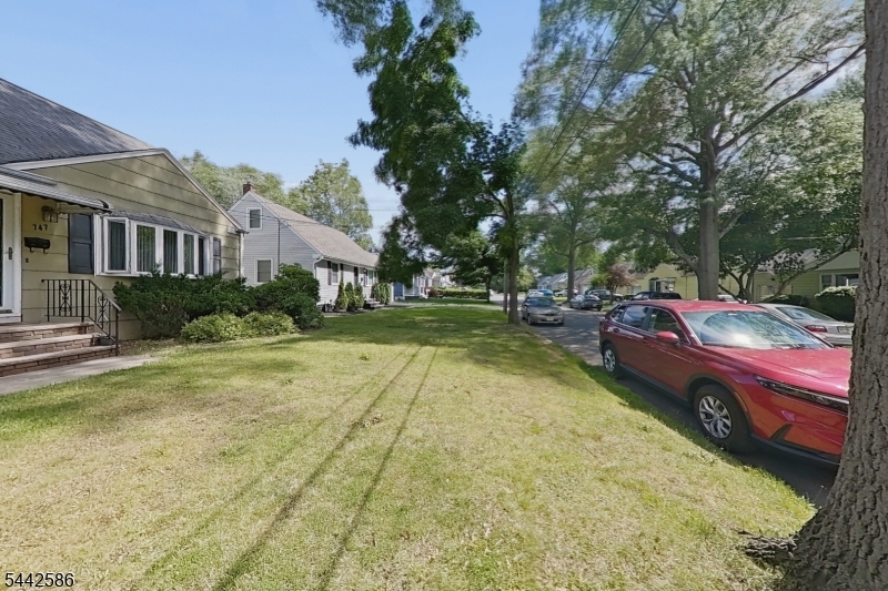 747 Brookside Rd