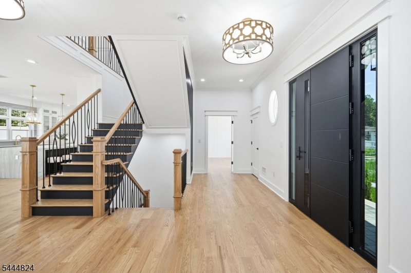 2 Wingate Dr