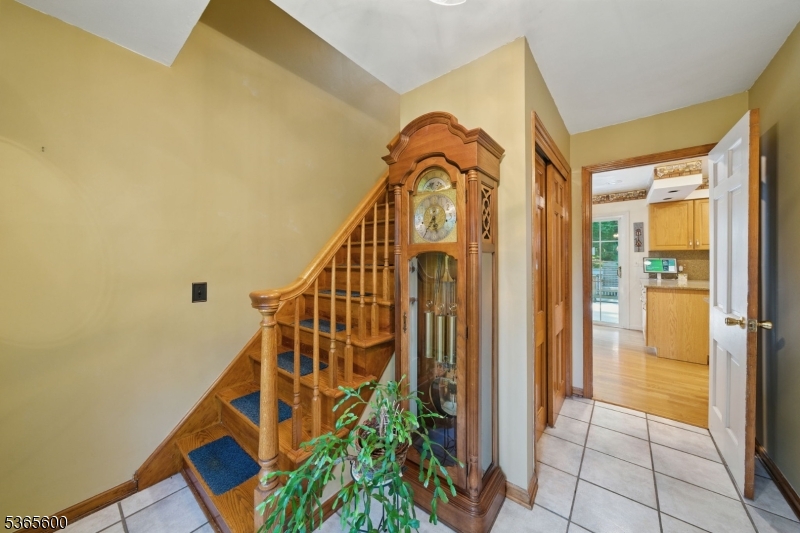23 Glenwood Dr
