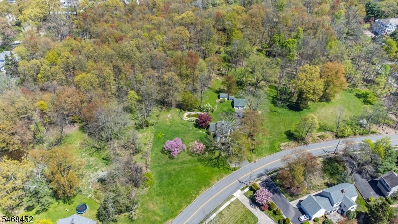 58 Passaic Valley Rd