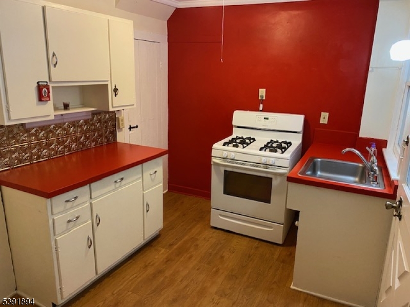35 N Hillside Ave