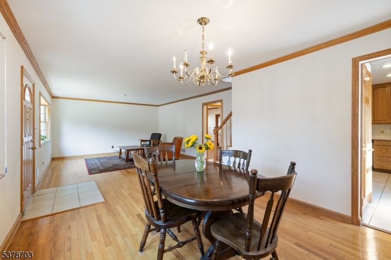 25 Lyon Rd