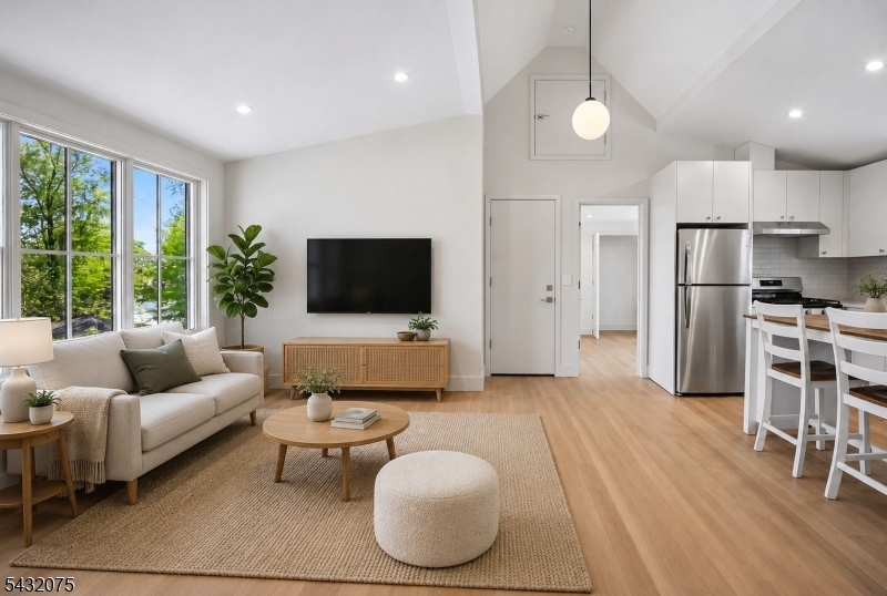 75 Midland Ave 2