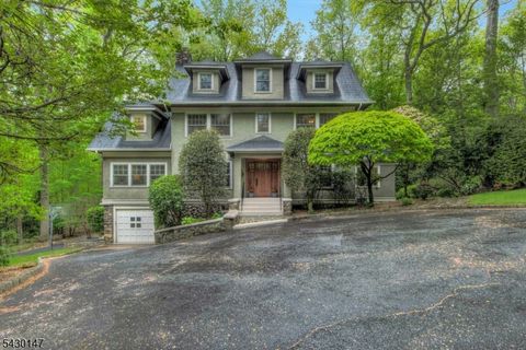 30 Tower Hill Rd Mountain Lakes Boro NJ 07046