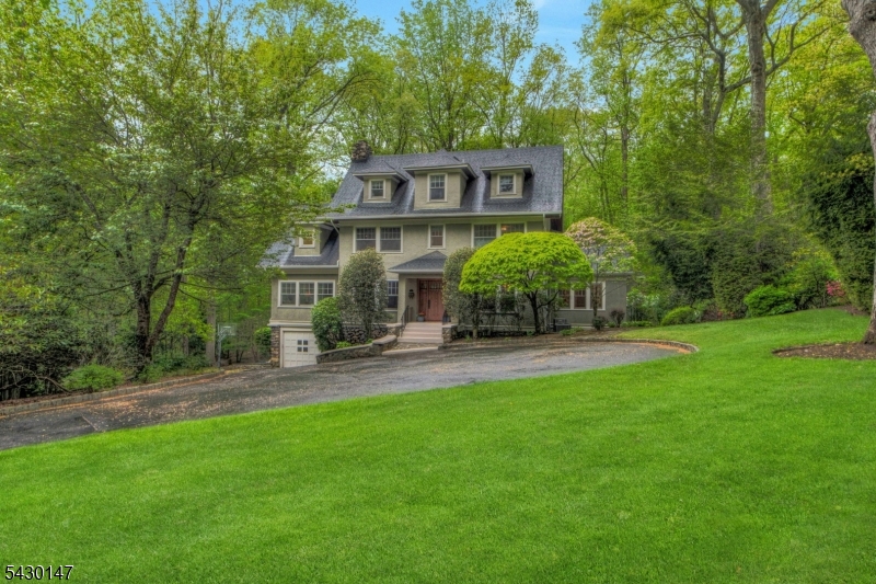 30 Tower Hill Rd