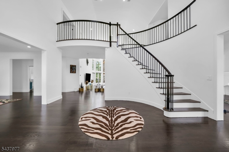 14 Woodshire Ter