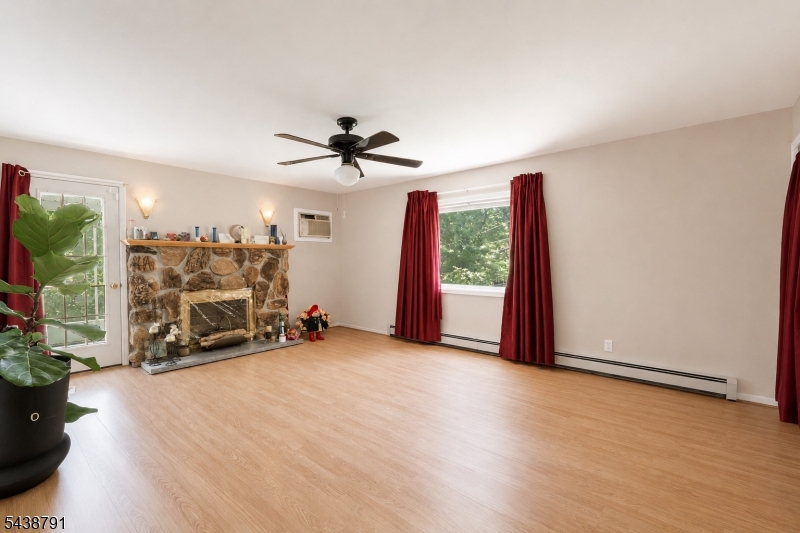 206 Mountain Pkwy