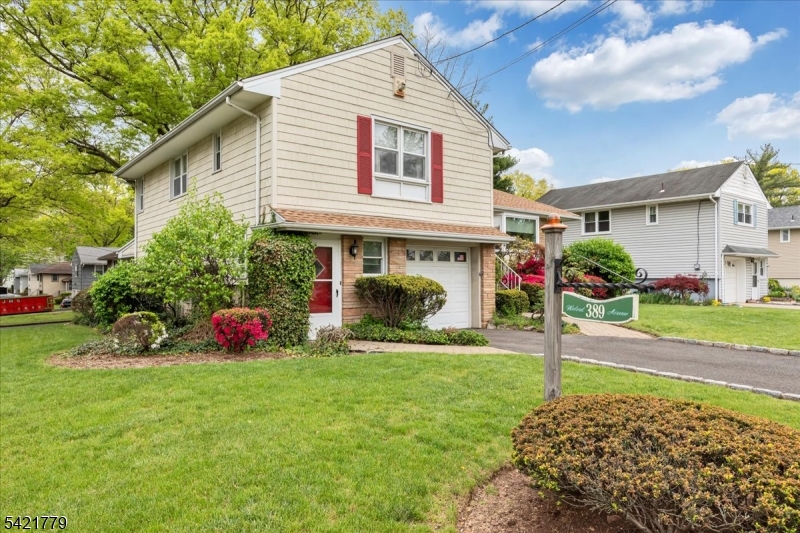 389 Walnut Ave