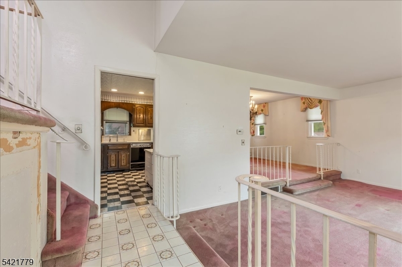 389 Walnut Ave