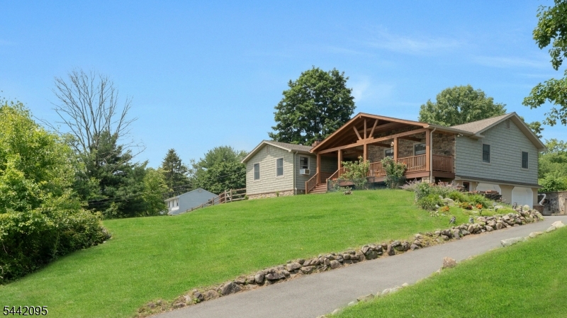 4 Northbrae Dr