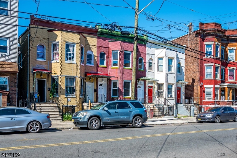 520 E Jersey St 1