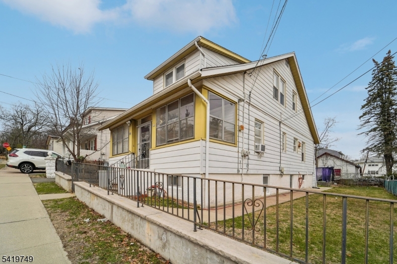 66 Buschmann Ave